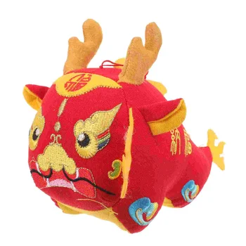 2024 Година на дракона талисман плюшена играчка плат китайски висулка орнаменти компания подарък (червен около 18 см) - Изображение 1  