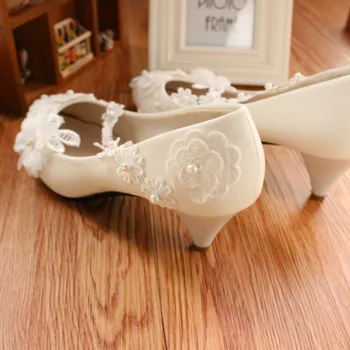 бял Голяма дантела Нова мода 2023 Обувки Нисък ток 3D цвете Дамски Плътен цвят Обувки ЖЕНИ Ежедневни Красиви помпи - Изображение 2  