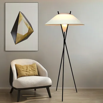 скандинавски минимализъм Wabi Sabi подова лампа черен метален триъгълник Led осветление плат етаж светлина изкуство Начало декор лампа осветителни тела - Изображение 1  
